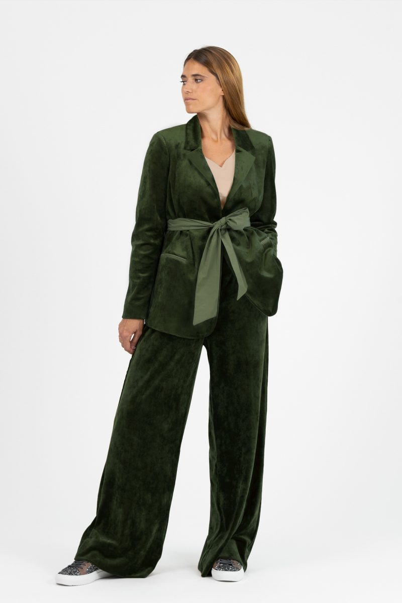 Comopleto ciniglia verde 1