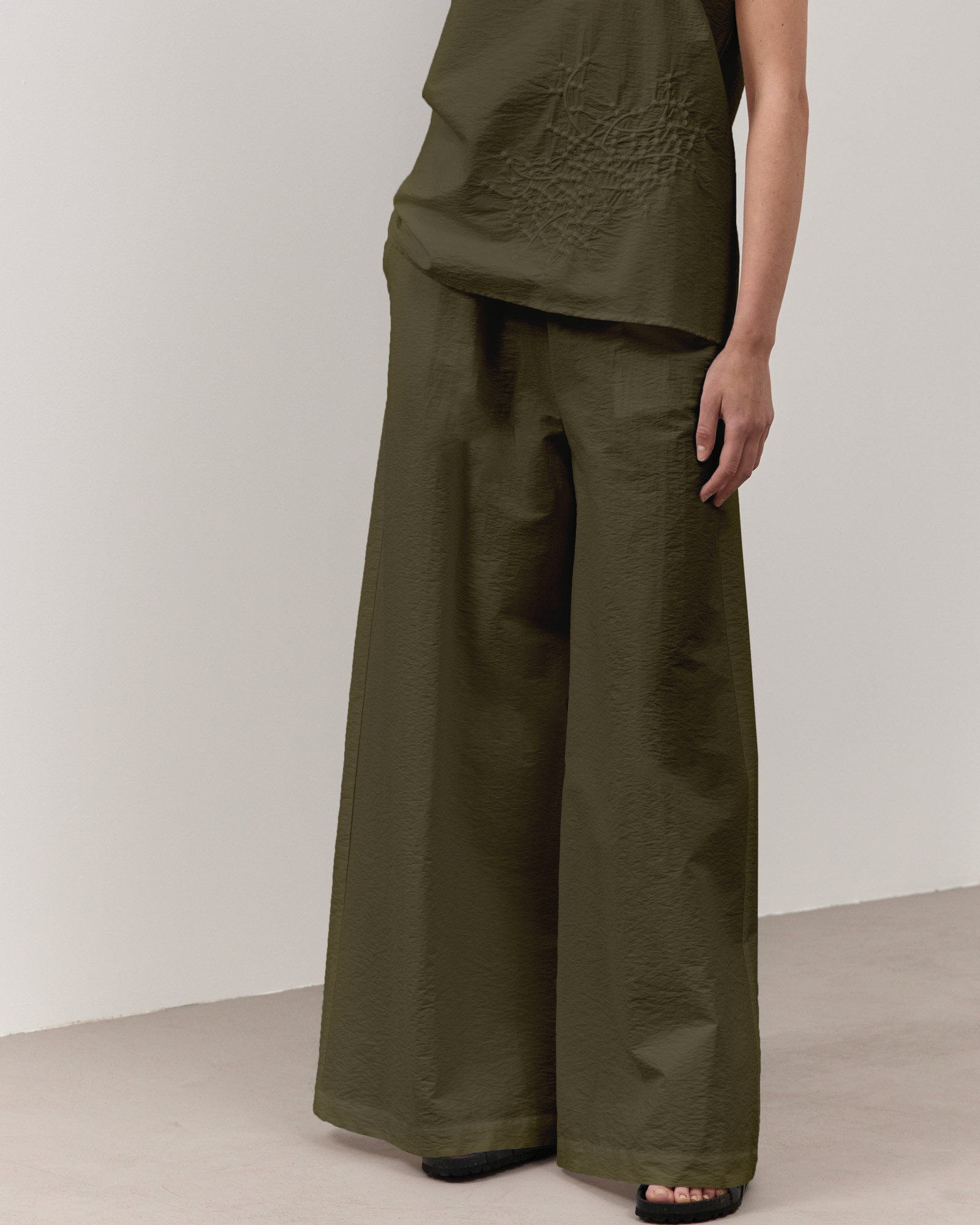 Rialto48 ss26 nina alga