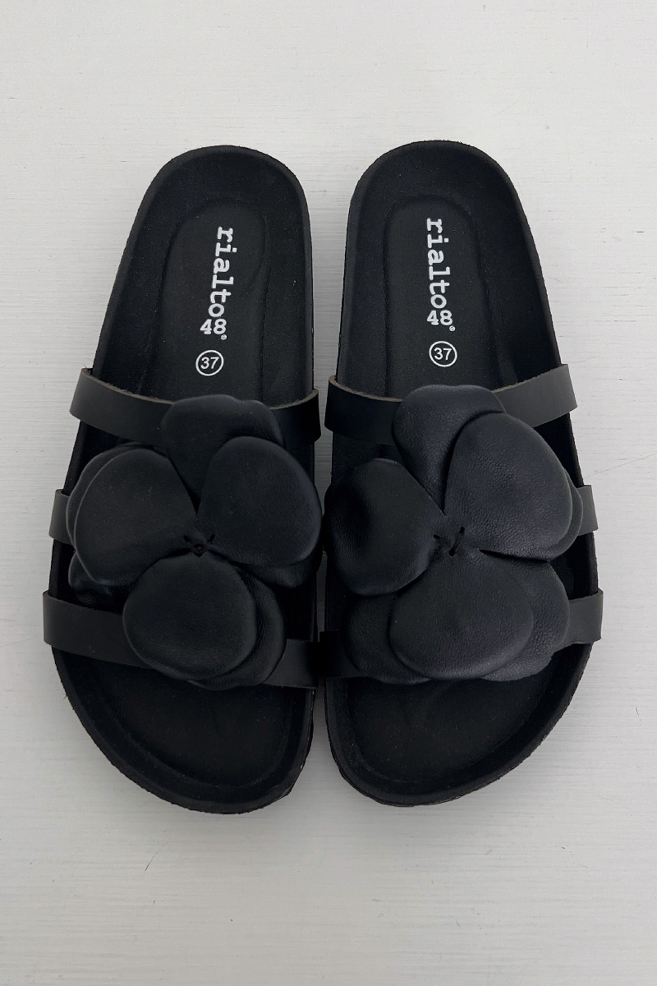 Ss26 ciabatta fiore nero 1